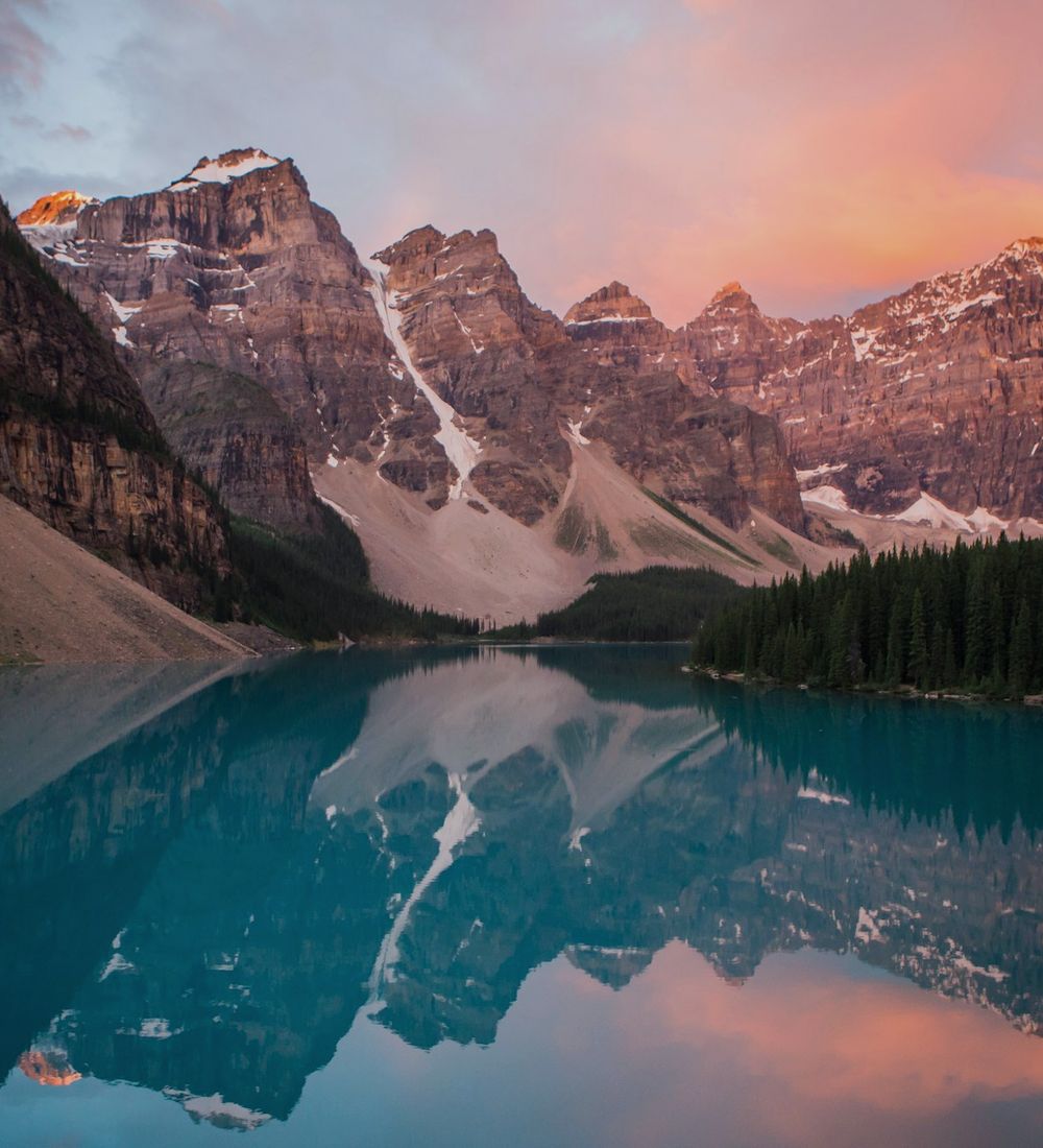 Calm mountain lake, flash done